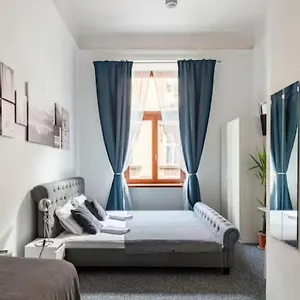 https://hello-aparthotels.krakowhotelspoland.com